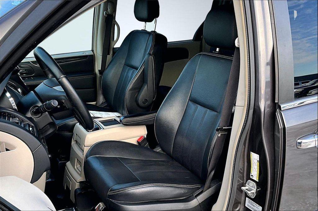 used 2015 Chrysler Town & Country car, priced at $9,489