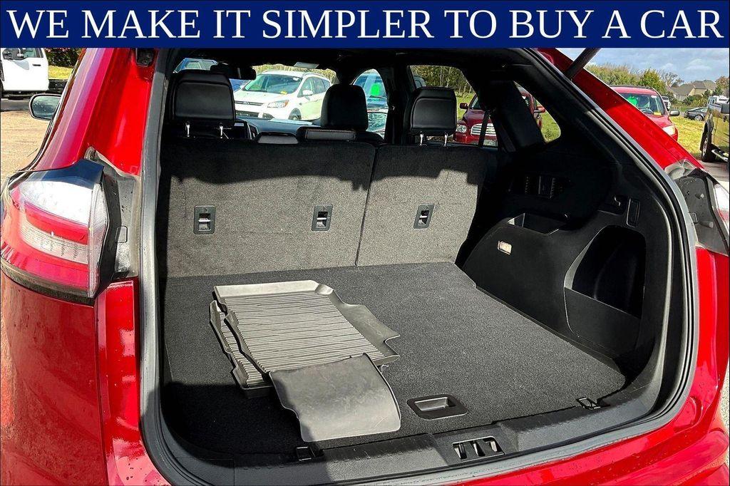 used 2022 Ford Edge car, priced at $26,874