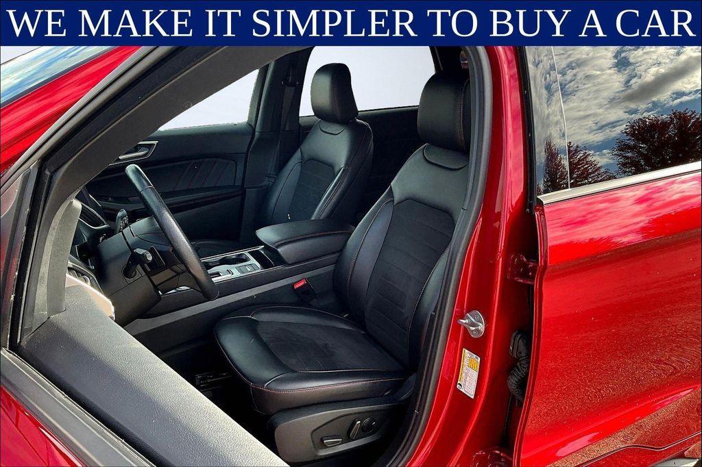 used 2022 Ford Edge car, priced at $26,874