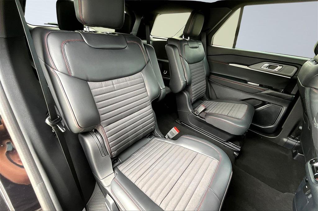 new 2025 Ford Explorer car, priced at $47,215