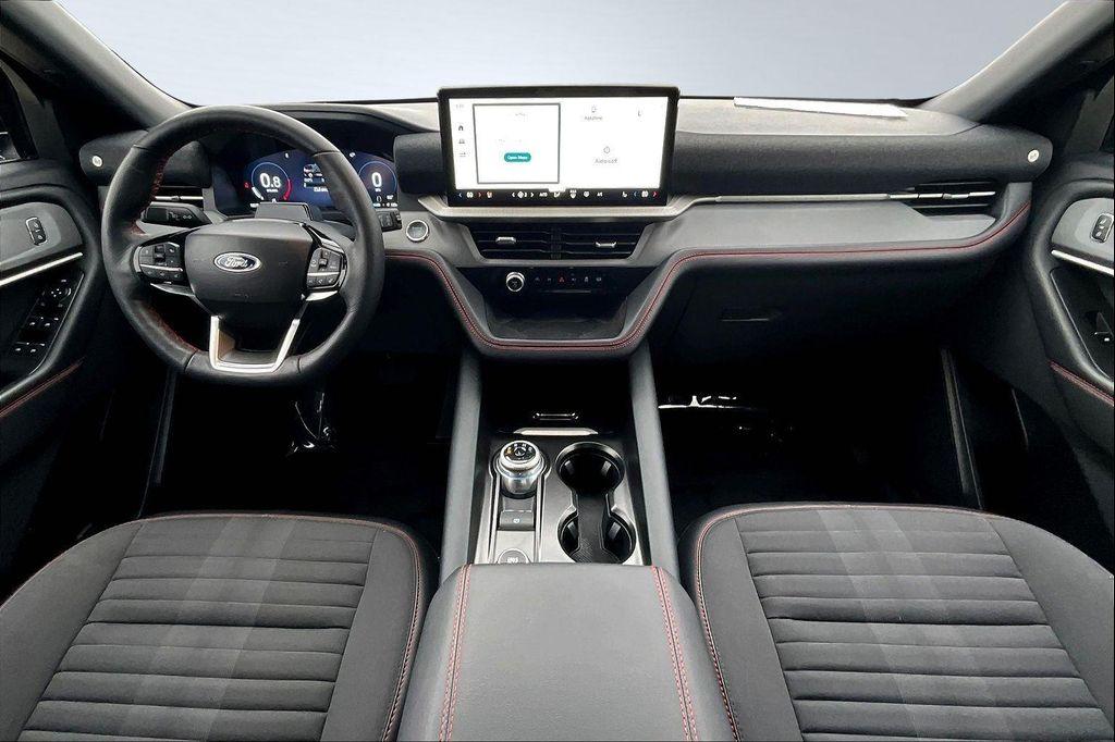 used 2025 Ford Explorer car, priced at $45,698
