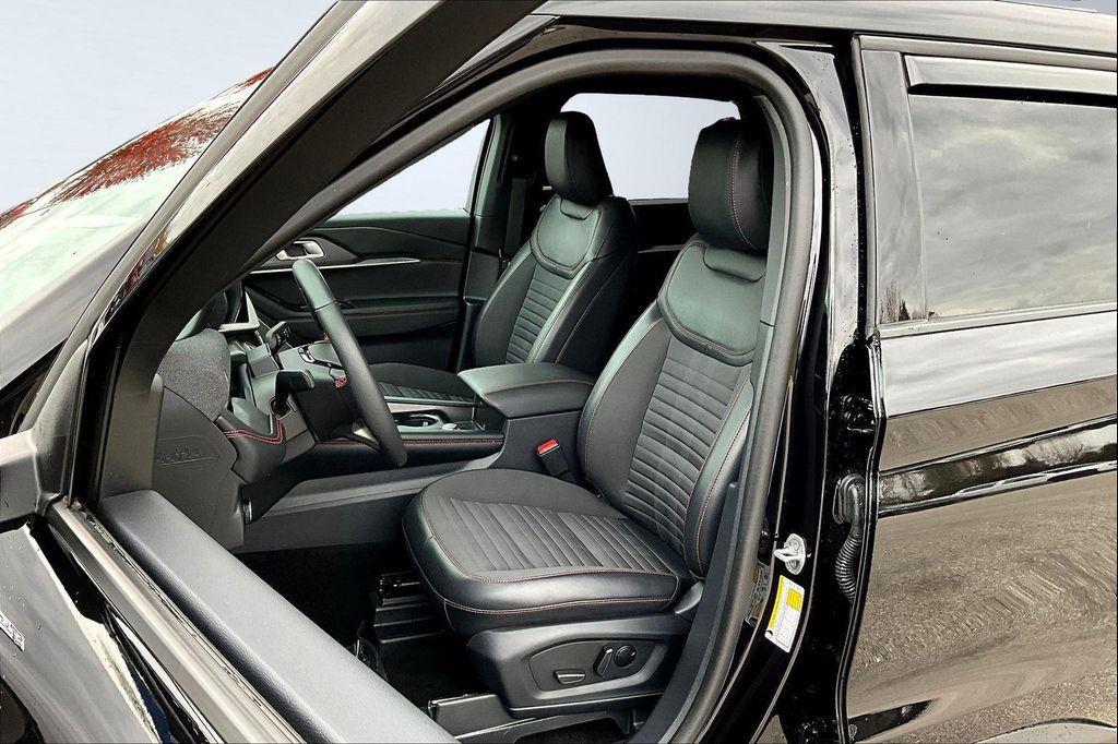 used 2025 Ford Explorer car, priced at $45,698