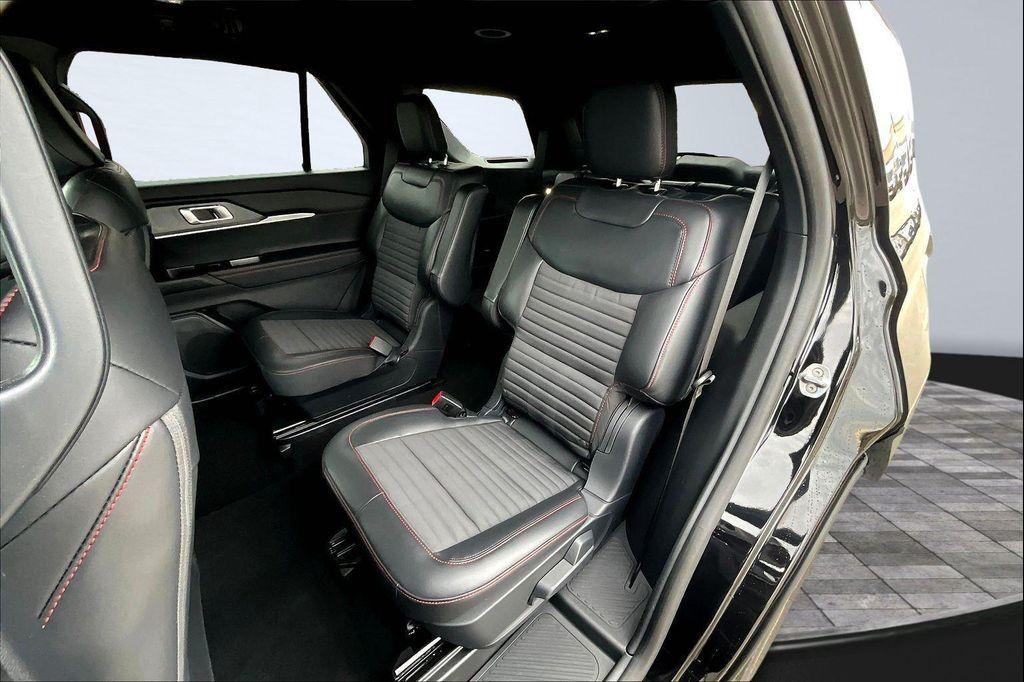 used 2025 Ford Explorer car, priced at $45,698
