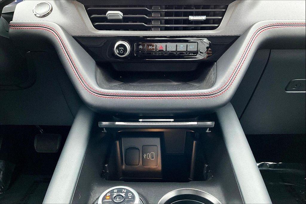 used 2025 Ford Explorer car, priced at $45,698