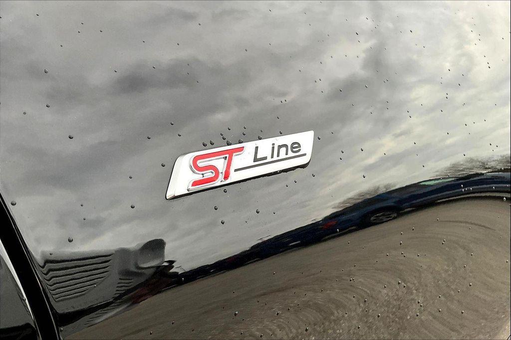 used 2025 Ford Explorer car, priced at $45,698