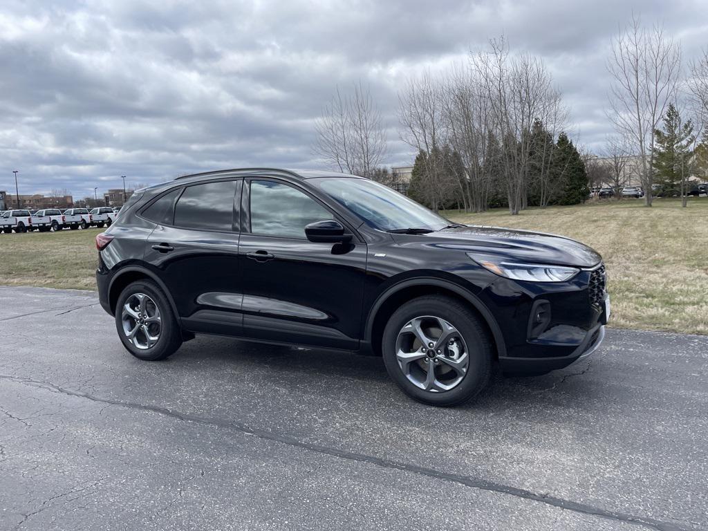 new 2025 Ford Escape car, priced at $33,026