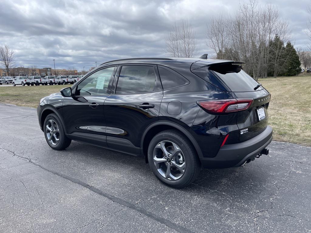 new 2025 Ford Escape car, priced at $33,026