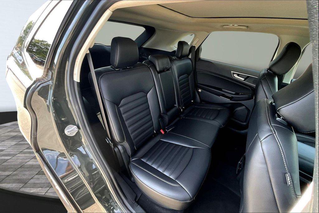 used 2022 Ford Edge car, priced at $25,998