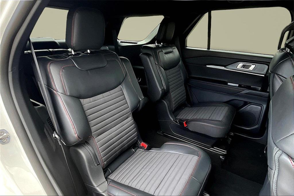 new 2025 Ford Explorer car, priced at $52,170
