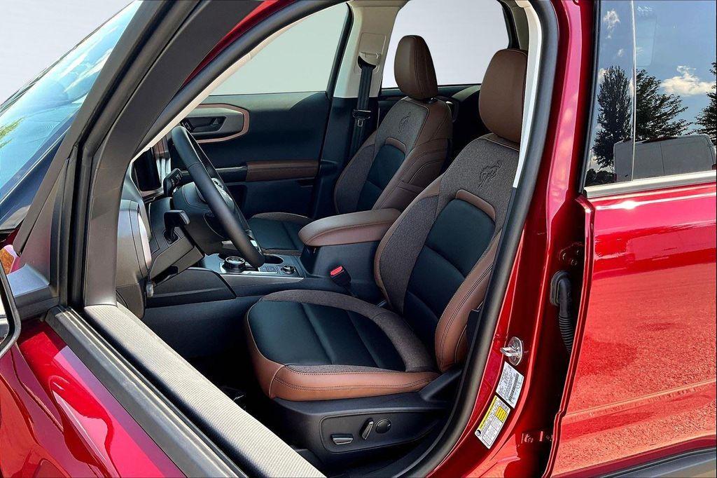 new 2025 Ford Bronco Sport car, priced at $39,618