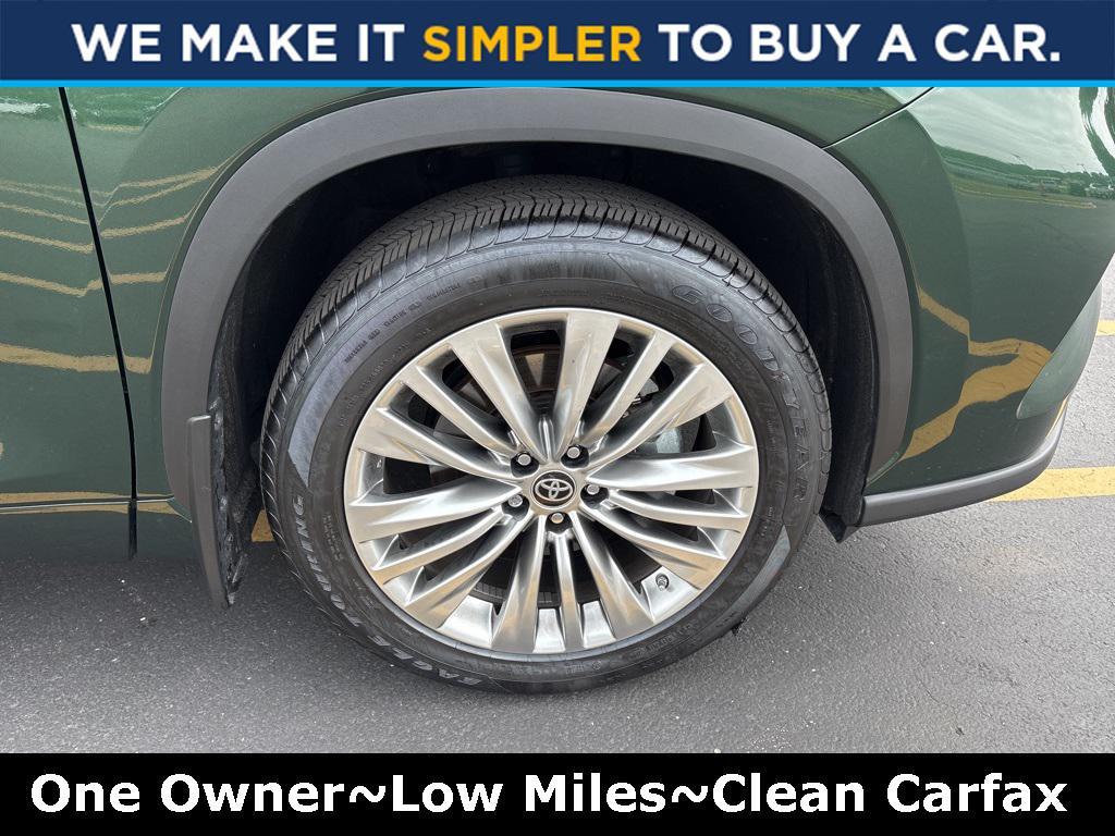 used 2024 Toyota Highlander car, priced at $48,746
