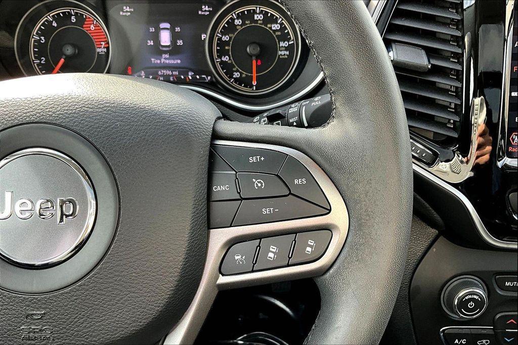 used 2022 Jeep Cherokee car, priced at $23,987