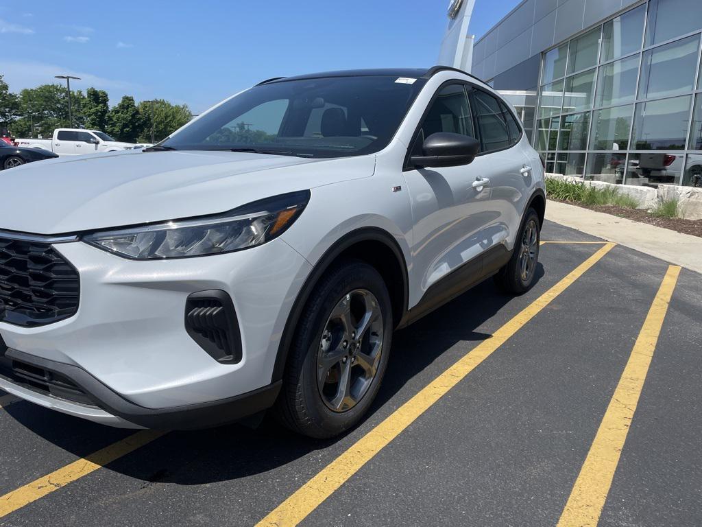 new 2025 Ford Escape car, priced at $31,304