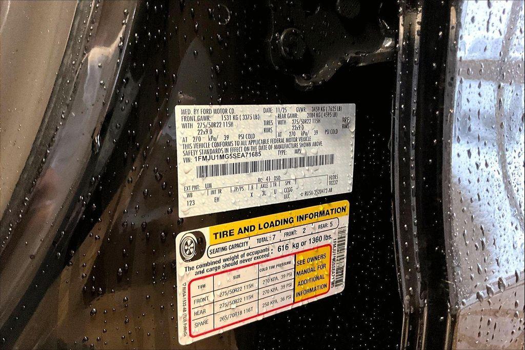 new 2025 Ford Expedition car, priced at $82,186