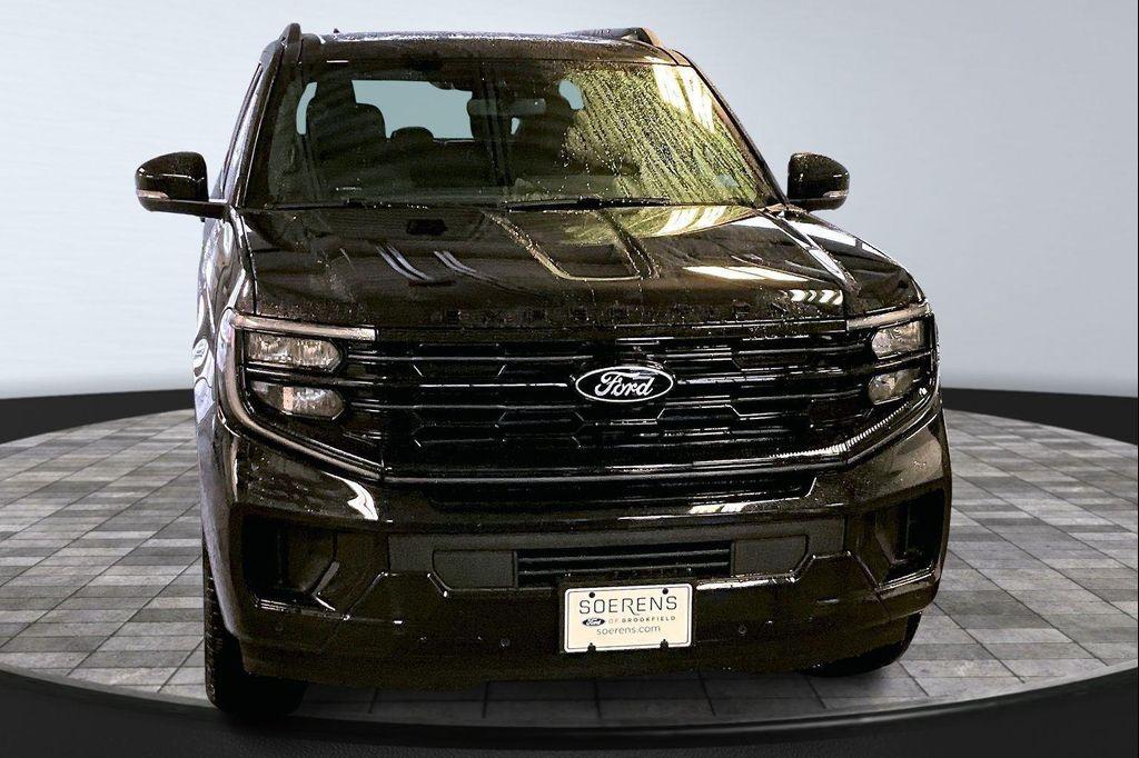 new 2025 Ford Expedition car, priced at $82,186