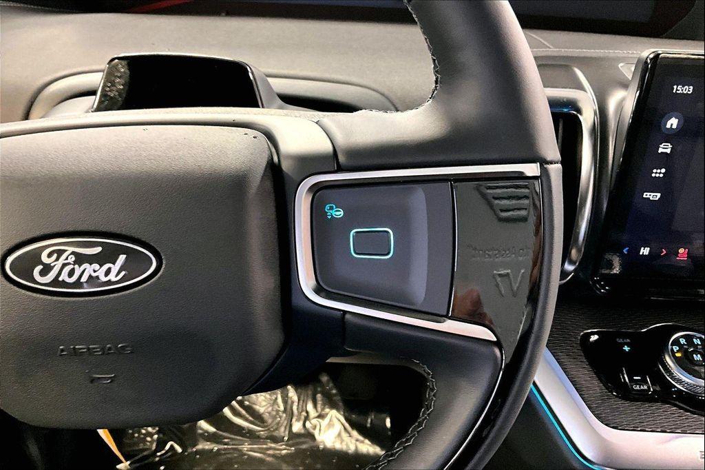 new 2025 Ford Expedition car, priced at $82,186