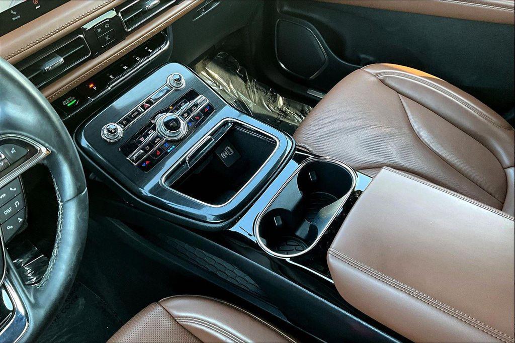 used 2022 Lincoln Nautilus car, priced at $33,295