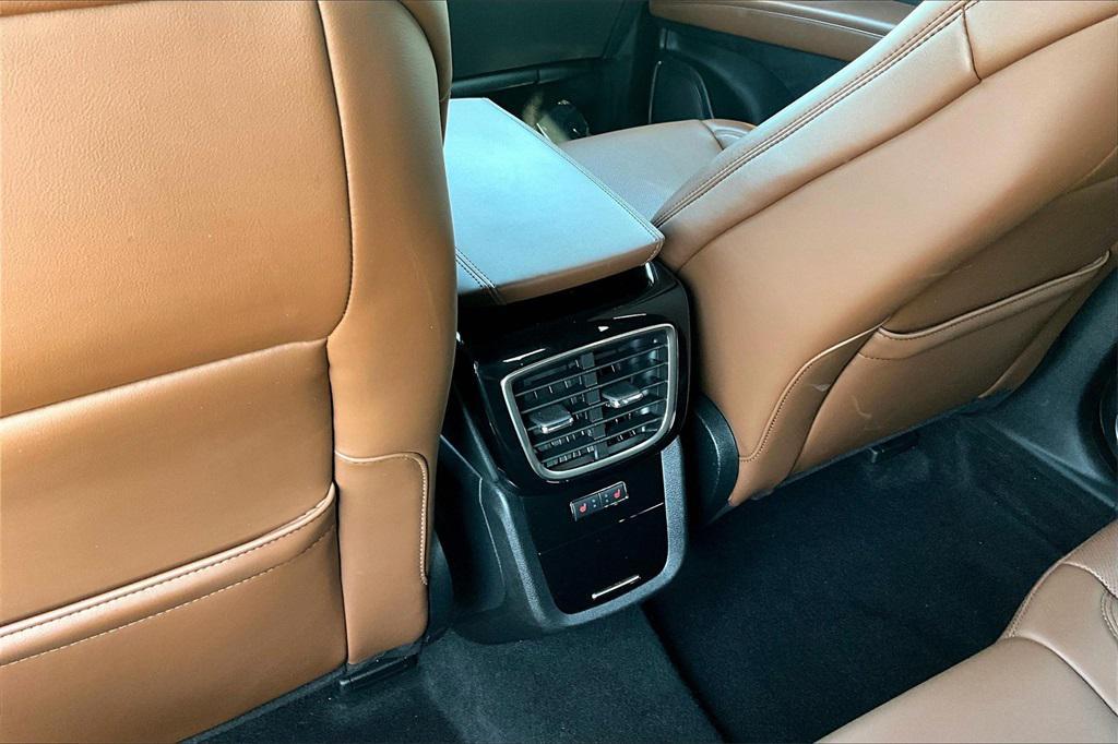 used 2022 Lincoln Nautilus car, priced at $36,300