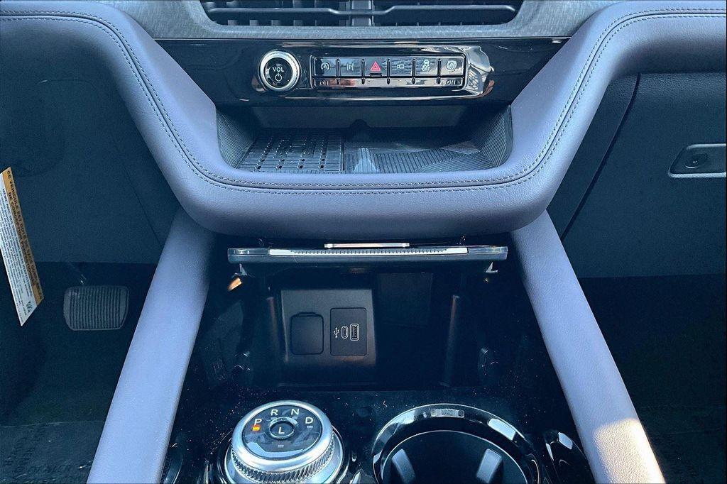 new 2025 Ford Explorer car, priced at $62,161