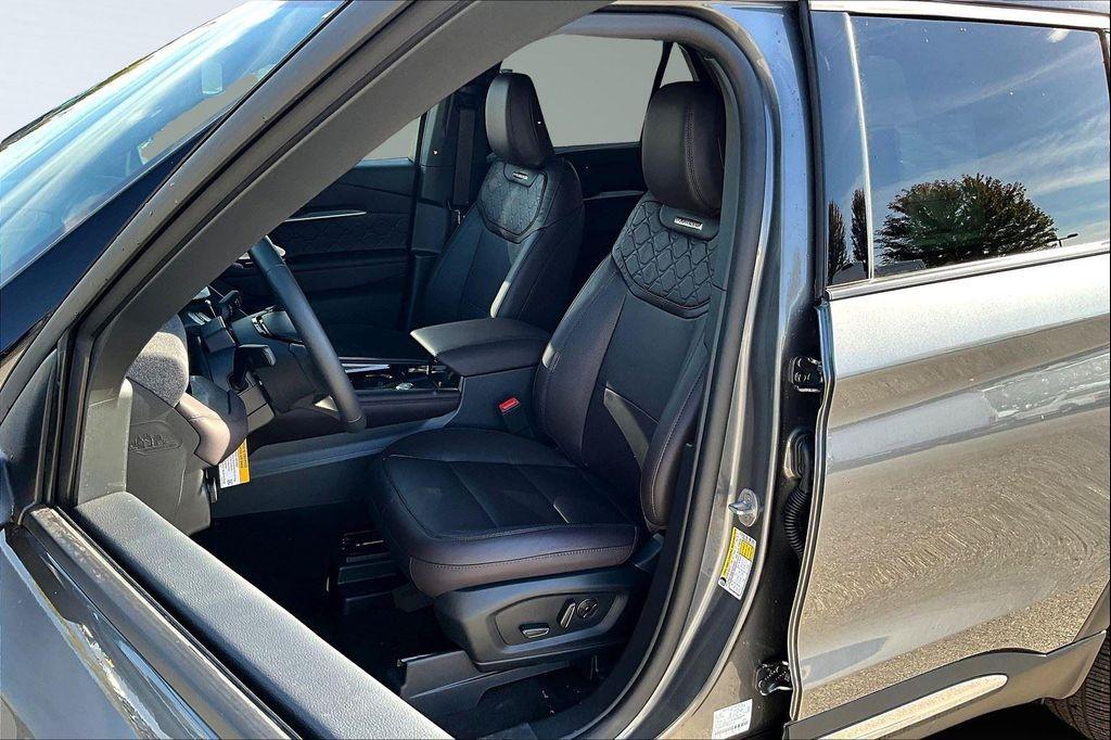 new 2025 Ford Explorer car, priced at $62,161