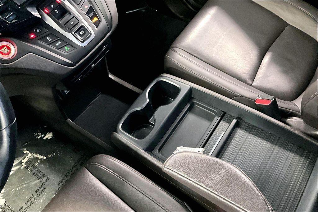 used 2020 Honda Odyssey car, priced at $25,999