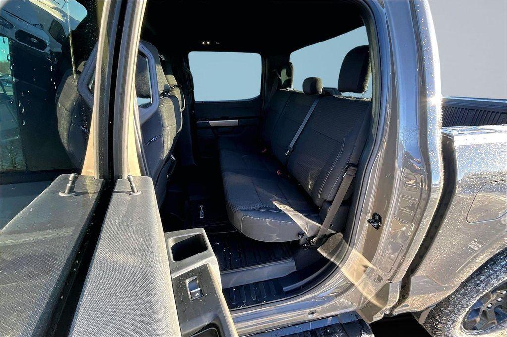 new 2025 Ford F-150 car, priced at $51,995