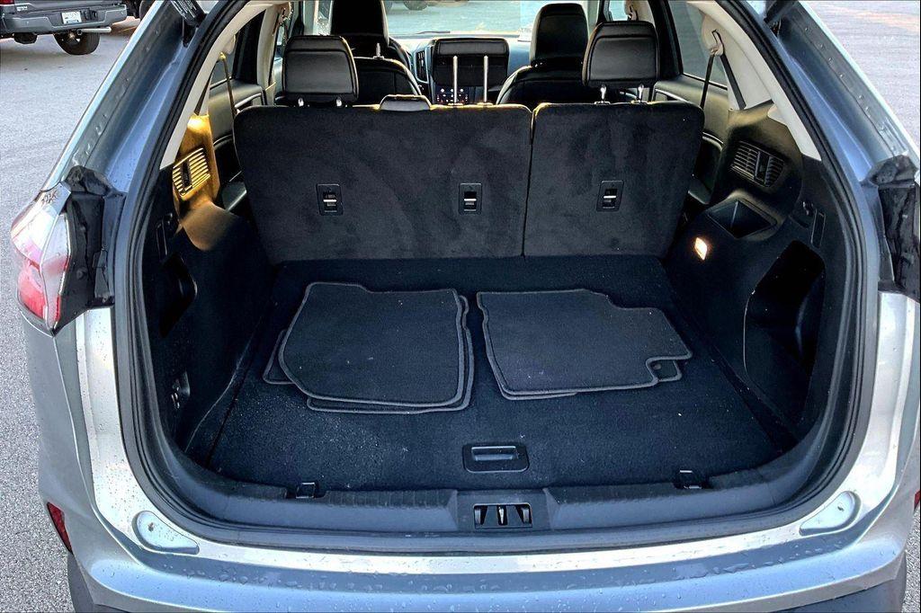 used 2022 Ford Edge car, priced at $26,810