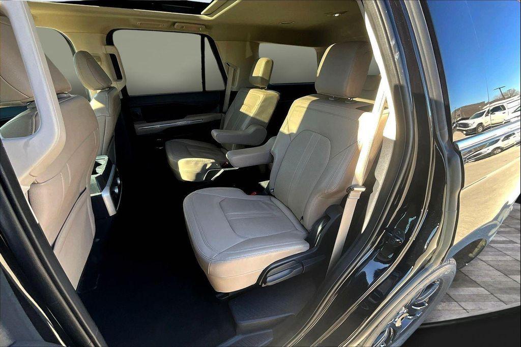 used 2024 Ford Expedition car, priced at $53,700