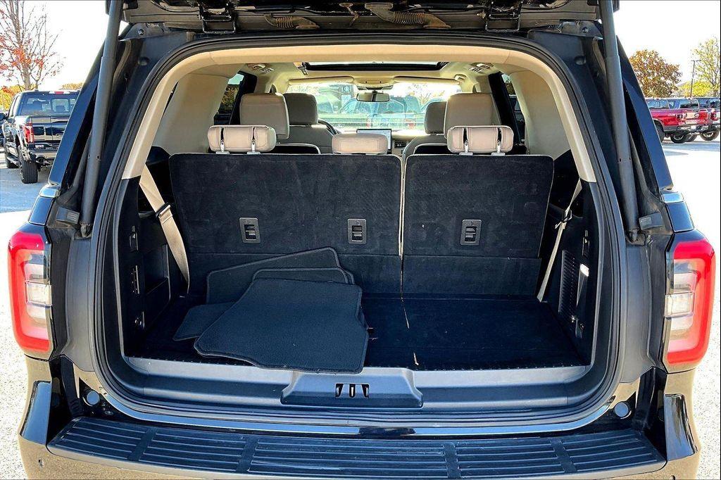 used 2024 Ford Expedition car, priced at $53,700