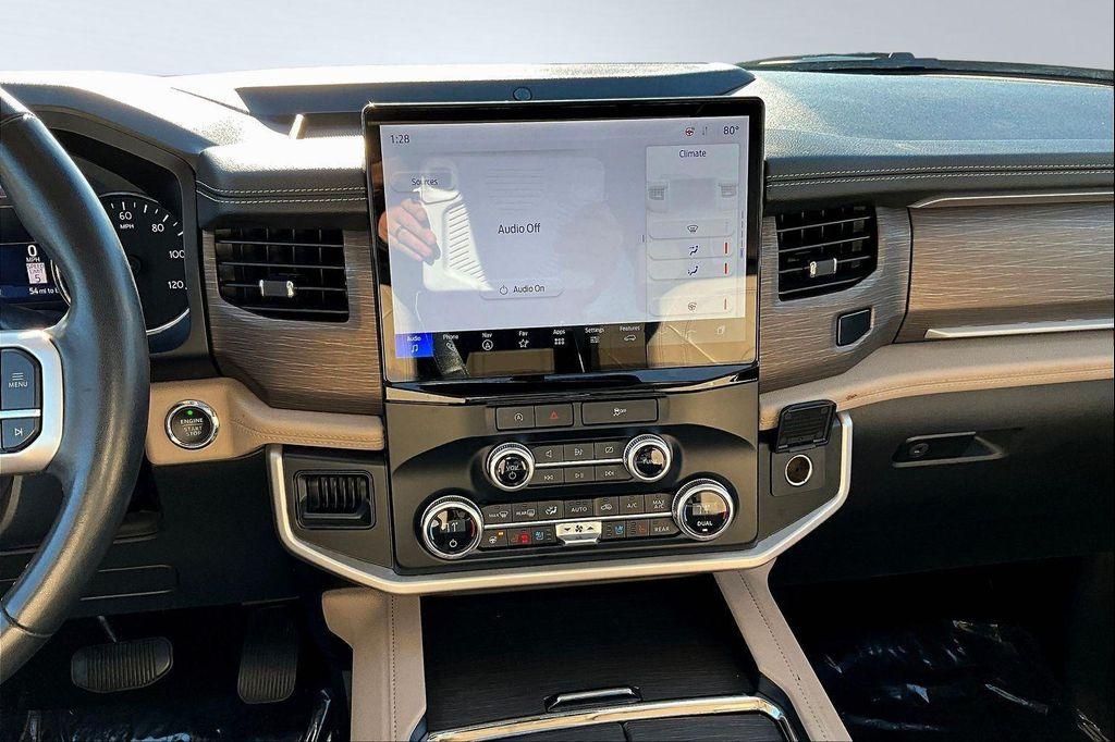 used 2024 Ford Expedition car, priced at $53,700