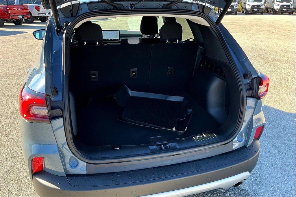 used 2023 Ford Escape car, priced at $24,987