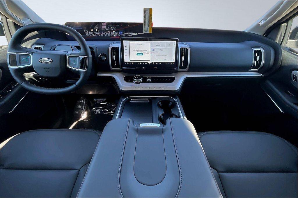 new 2025 Ford Expedition car, priced at $70,559