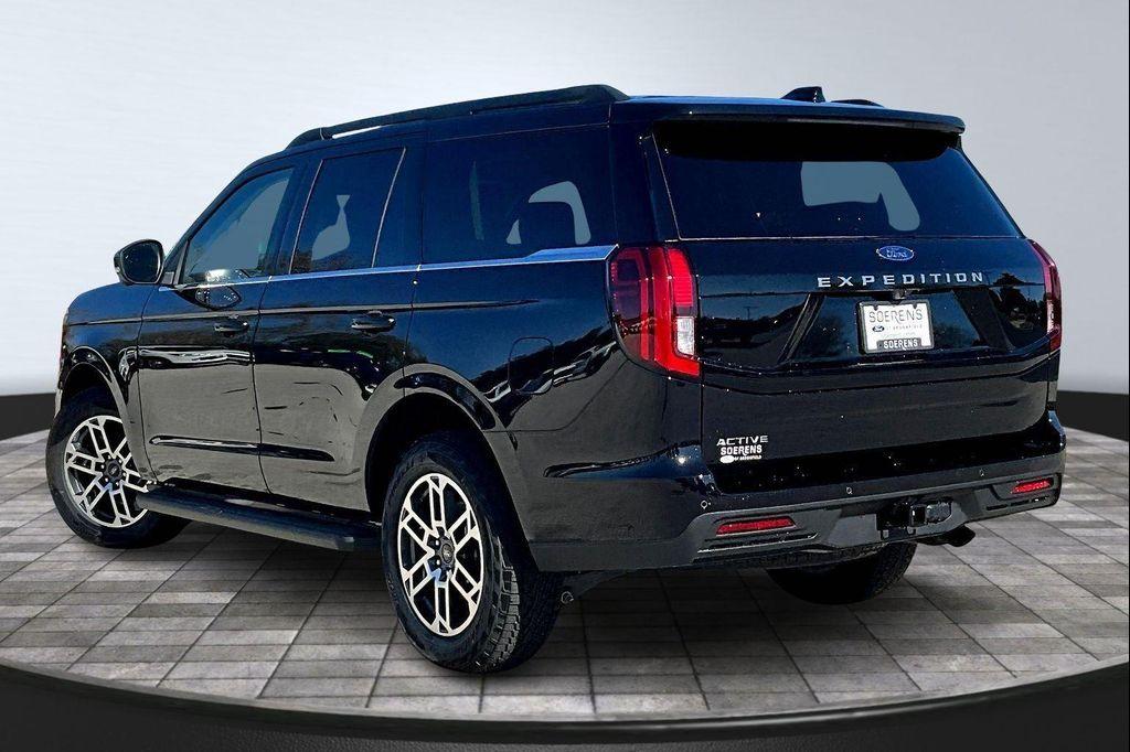 new 2025 Ford Expedition car, priced at $70,559
