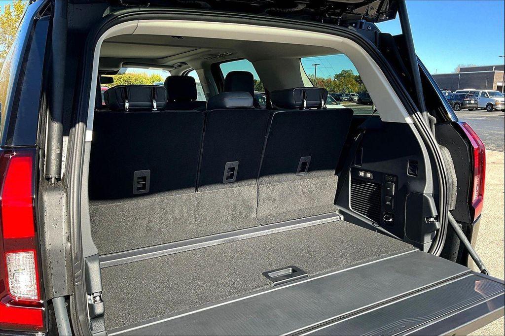 new 2025 Ford Expedition car, priced at $70,559