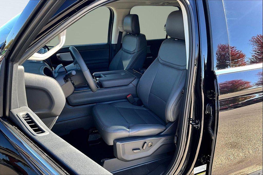 new 2025 Ford Expedition car, priced at $70,559