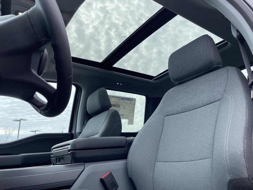 new 2024 Ford F-150 car, priced at $52,569