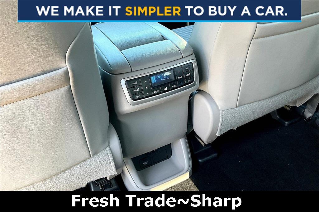 used 2018 Toyota Highlander car, priced at $23,700