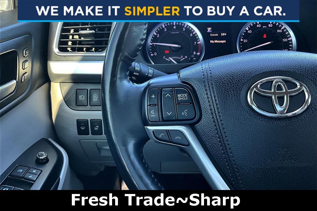 used 2018 Toyota Highlander car, priced at $23,700