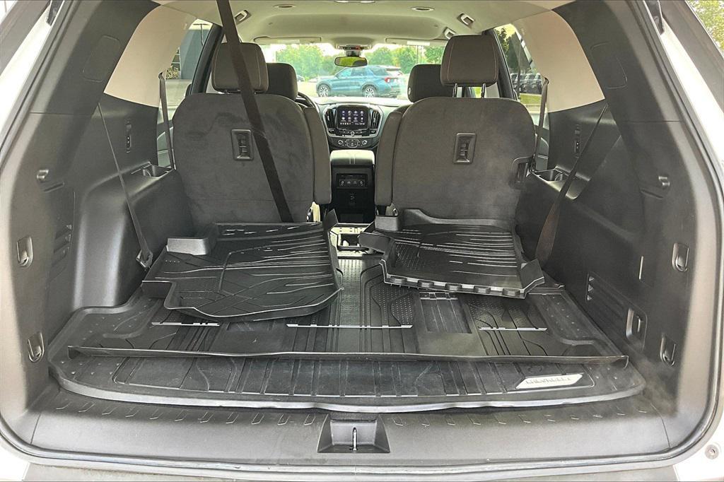 used 2021 Chevrolet Traverse car, priced at $23,500