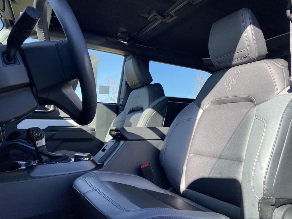 new 2024 Ford Bronco car, priced at $44,127