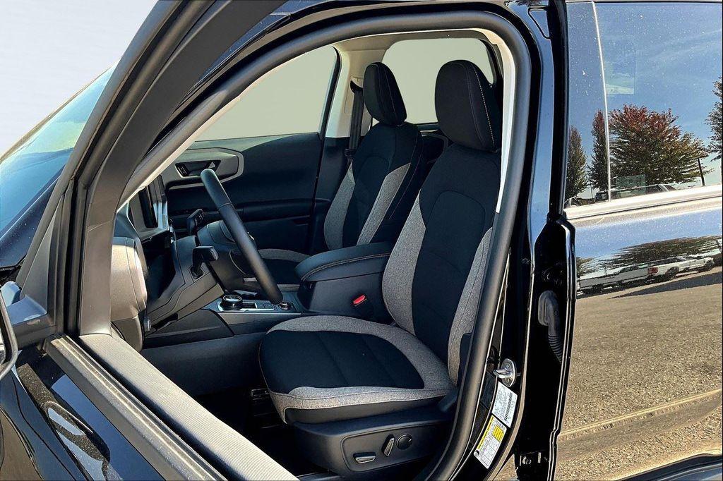 new 2025 Ford Bronco Sport car, priced at $34,080