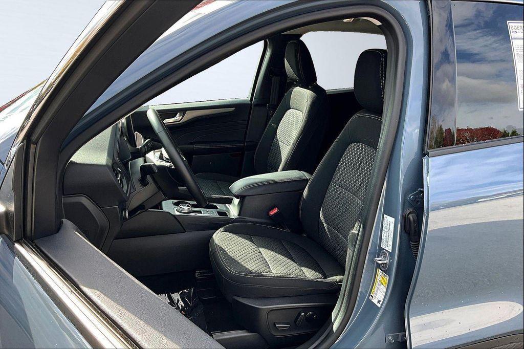 used 2023 Ford Escape car, priced at $22,991