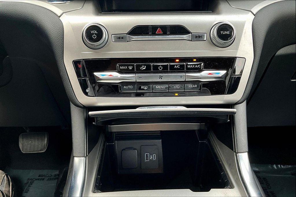 used 2022 Ford Explorer car, priced at $26,475