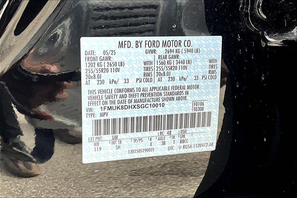 new 2025 Ford Explorer car, priced at $44,296