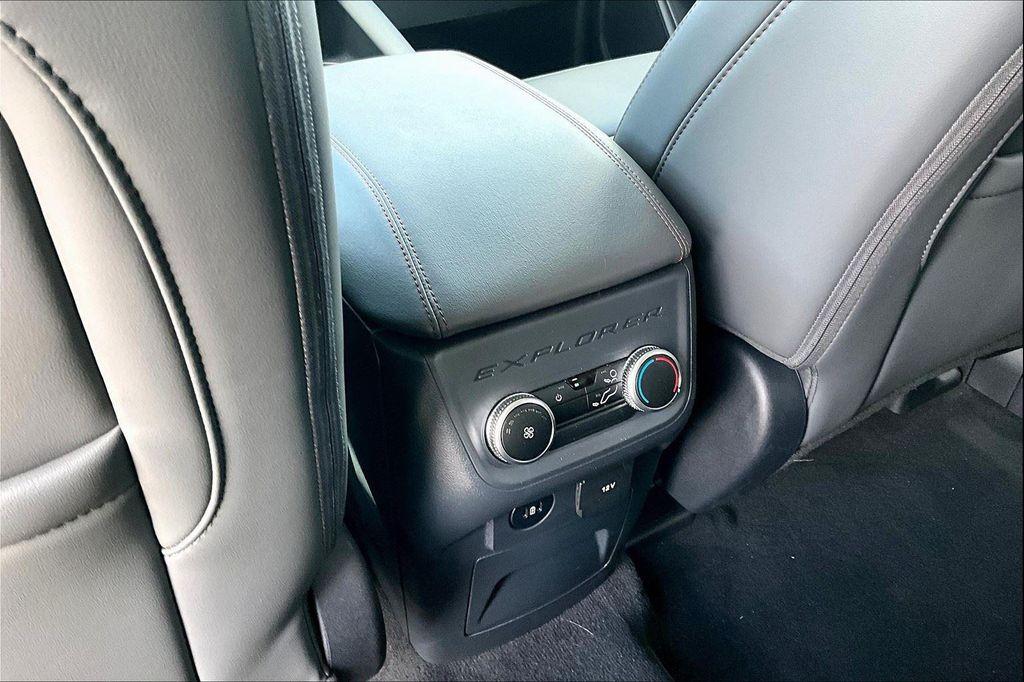 new 2025 Ford Explorer car, priced at $44,296