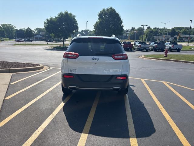 used 2018 Jeep Cherokee car