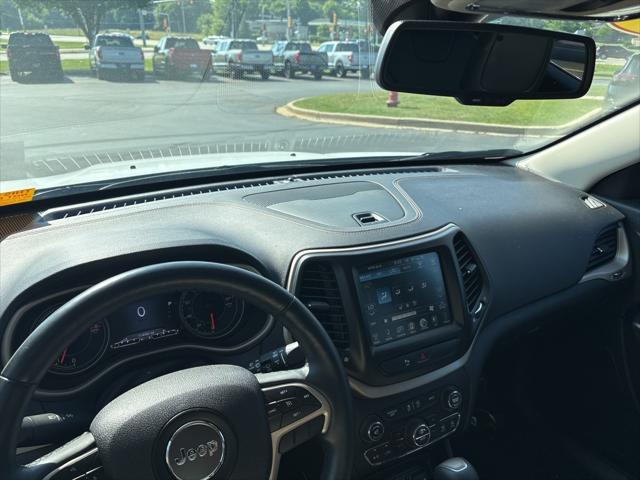 used 2018 Jeep Cherokee car