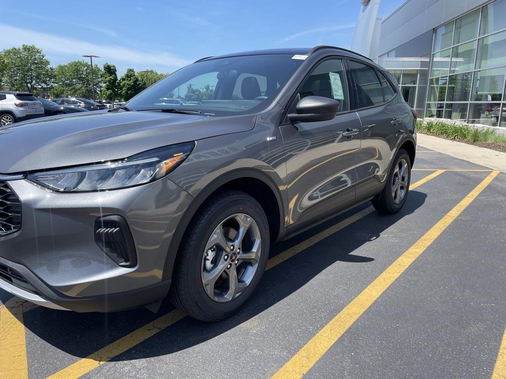 new 2025 Ford Escape car, priced at $30,156