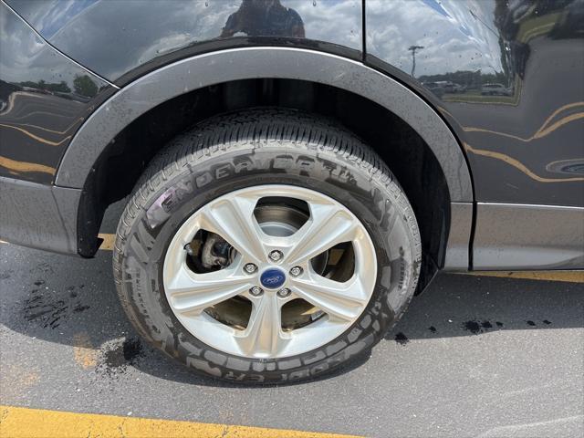 used 2015 Ford Escape car, priced at $7,900