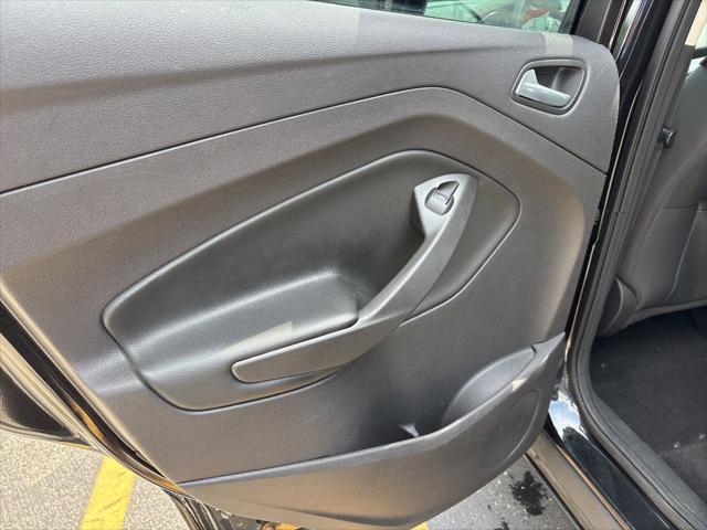 used 2015 Ford Escape car, priced at $7,900